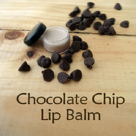 DIY Chocolate Chip Lip Balm - 10 Homemade Natural Lip Balms & Scrubs - DIY
