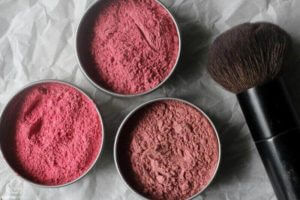 natural blush recipe 300x200 - 10 Best DIY Homemade Blush For Summers